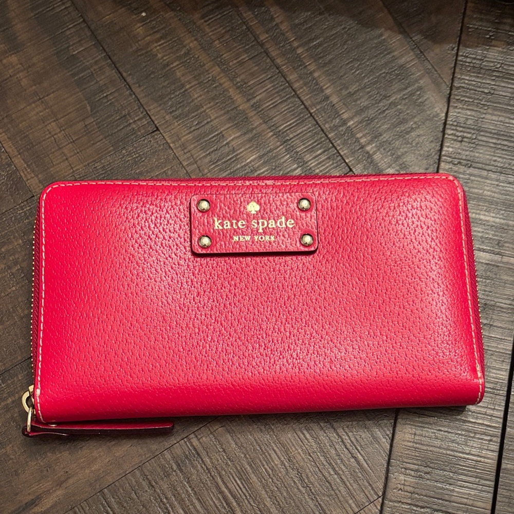 Kate Spade Vibrant Red Bucket Bag and Wallet Set - Picture 10 of 16